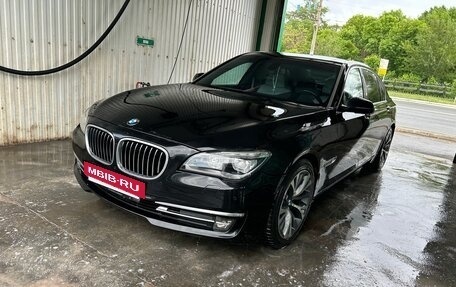 BMW 7 серия, 2012 год, 1 700 000 рублей, 2 фотография