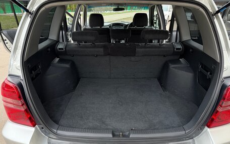 Toyota Kluger I, 2001 год, 970 000 рублей, 29 фотография