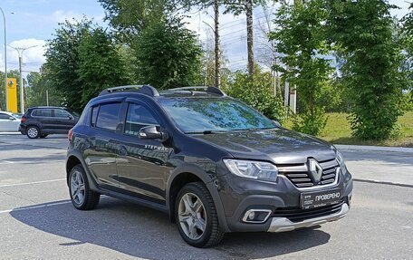 Renault Sandero II рестайлинг, 2019 год, 850 000 рублей, 3 фотография