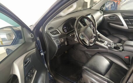 Mitsubishi Pajero Sport III рестайлинг, 2018 год, 3 129 000 рублей, 7 фотография