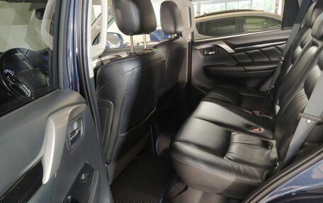 Mitsubishi Pajero Sport III рестайлинг, 2018 год, 3 129 000 рублей, 11 фотография