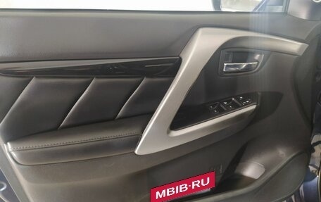 Mitsubishi Pajero Sport III рестайлинг, 2018 год, 3 129 000 рублей, 8 фотография