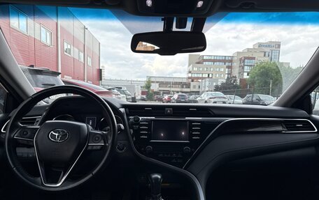 Toyota Camry, 2018 год, 2 400 000 рублей, 5 фотография