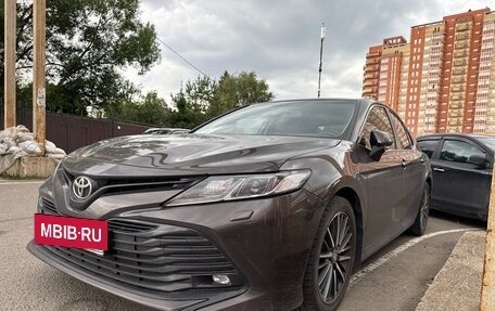 Toyota Camry, 2018 год, 2 400 000 рублей, 7 фотография