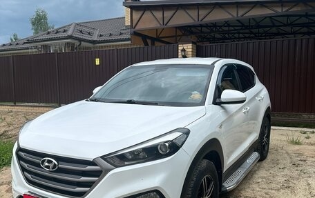 Hyundai Tucson III, 2016 год, 2 090 000 рублей, 2 фотография