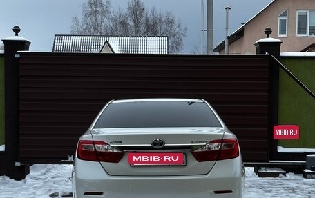 Toyota Camry, 2012 год, 1 750 000 рублей, 2 фотография