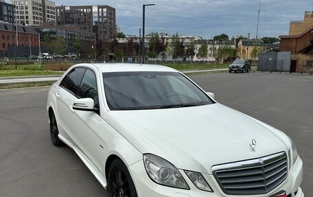 Mercedes-Benz E-Класс, 2011 год, 1 370 000 рублей, 8 фотография