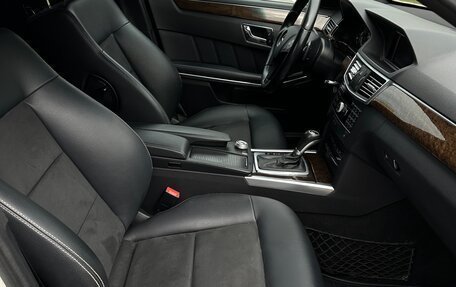 Mercedes-Benz E-Класс, 2011 год, 1 370 000 рублей, 25 фотография