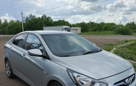 Hyundai Solaris II рестайлинг, 2012 год, 599 000 рублей, 2 фотография