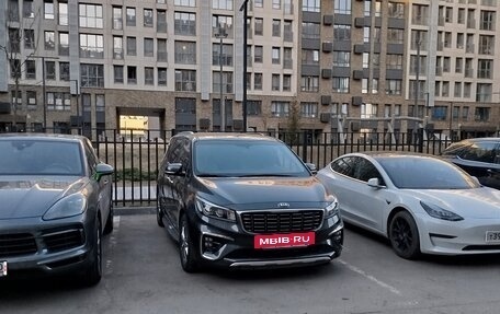 KIA Carnival III, 2018 год, 2 780 000 рублей, 4 фотография