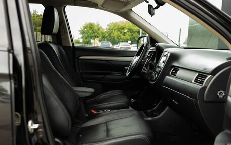 Mitsubishi Outlander III рестайлинг 3, 2013 год, 1 400 000 рублей, 21 фотография