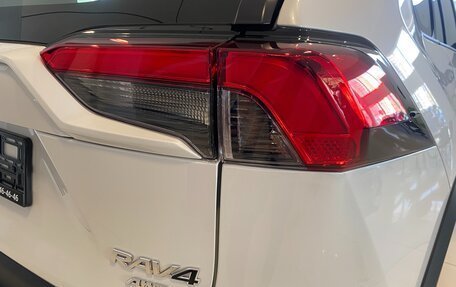 Toyota RAV4, 2025 год, 3 990 000 рублей, 9 фотография