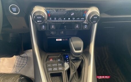 Toyota RAV4, 2025 год, 3 990 000 рублей, 15 фотография