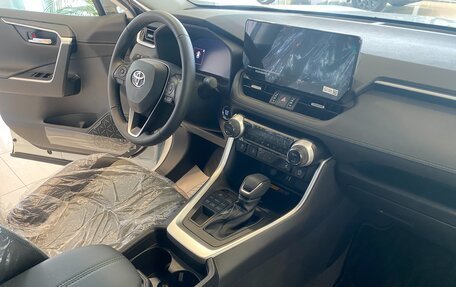 Toyota RAV4, 2025 год, 3 990 000 рублей, 20 фотография