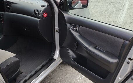 Toyota Corolla, 2003 год, 390 000 рублей, 11 фотография