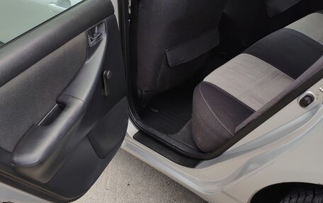 Toyota Corolla, 2003 год, 390 000 рублей, 14 фотография