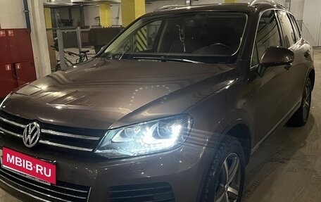 Volkswagen Touareg III, 2011 год, 2 800 000 рублей, 6 фотография