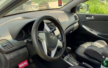 Hyundai Solaris II рестайлинг, 2012 год, 690 000 рублей, 4 фотография