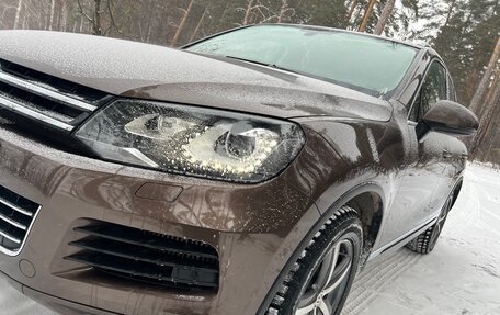 Volkswagen Touareg III, 2011 год, 2 800 000 рублей, 13 фотография