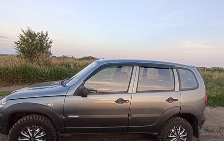 Chevrolet Niva I рестайлинг, 2012 год, 730 000 рублей, 6 фотография