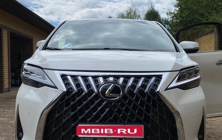 Toyota Alphard III, 2017 год, 3 950 000 рублей, 1 фотография