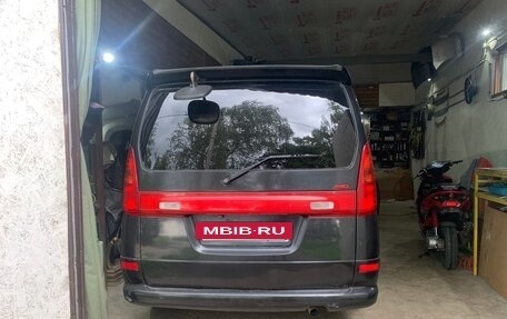 Nissan Serena II, 2000 год, 650 000 рублей, 2 фотография