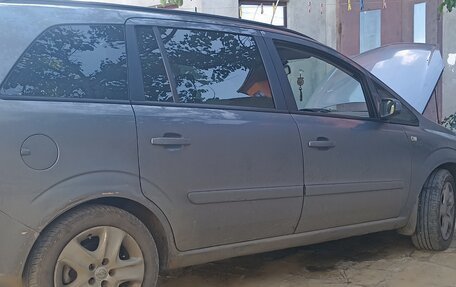 Opel Zafira B, 2007 год, 450 000 рублей, 4 фотография