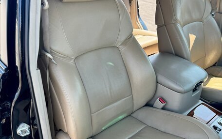 Toyota Land Cruiser 100 рестайлинг 2, 2006 год, 3 100 000 рублей, 16 фотография