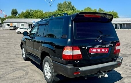 Toyota Land Cruiser 100 рестайлинг 2, 2006 год, 3 100 000 рублей, 14 фотография