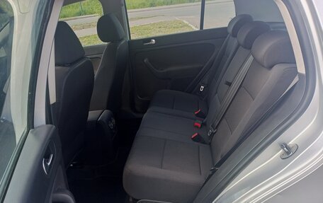 Volkswagen Golf Plus II, 2011 год, 655 000 рублей, 21 фотография