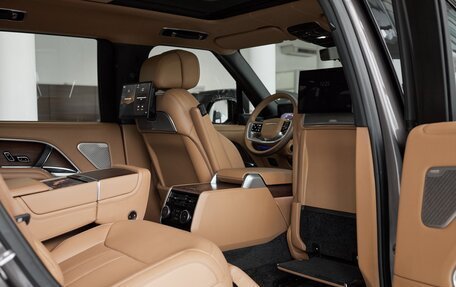 Land Rover Range Rover IV рестайлинг, 2024 год, 24 000 000 рублей, 13 фотография