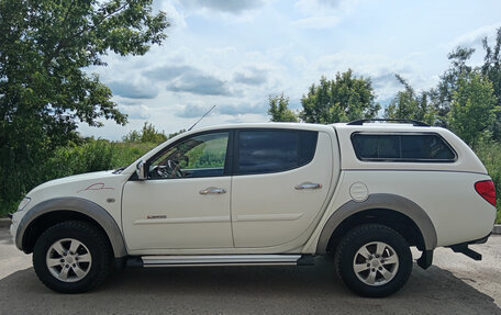 Mitsubishi L200 IV рестайлинг, 2013 год, 1 490 000 рублей, 2 фотография