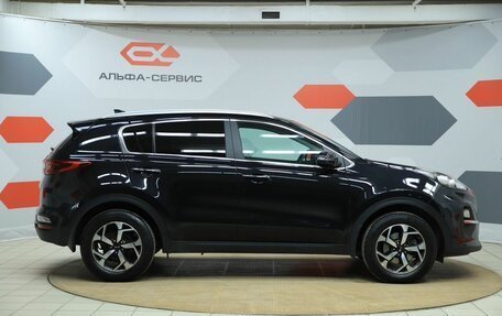 KIA Sportage IV рестайлинг, 2021 год, 2 390 000 рублей, 4 фотография