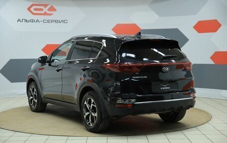 KIA Sportage IV рестайлинг, 2021 год, 2 390 000 рублей, 6 фотография