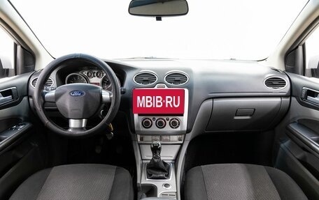 Ford Focus II рестайлинг, 2010 год, 678 000 рублей, 13 фотография