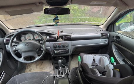Dodge Stratus II, 2004 год, 390 000 рублей, 7 фотография