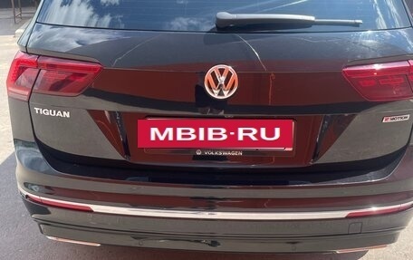 Volkswagen Tiguan II, 2019 год, 3 020 000 рублей, 8 фотография