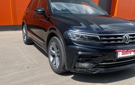 Volkswagen Tiguan II, 2019 год, 3 020 000 рублей, 2 фотография