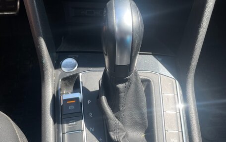 Volkswagen Tiguan II, 2019 год, 3 020 000 рублей, 16 фотография