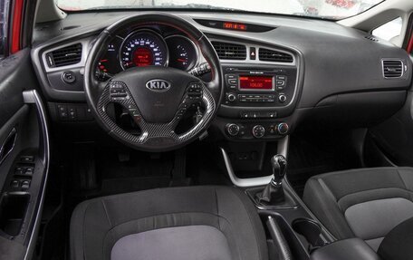 KIA cee'd III, 2012 год, 890 000 рублей, 6 фотография