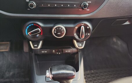 KIA Rio IV, 2017 год, 1 300 000 рублей, 18 фотография
