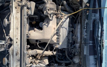 Toyota Ipsum II, 2000 год, 350 000 рублей, 6 фотография