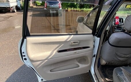 Toyota Ipsum II, 2000 год, 350 000 рублей, 9 фотография