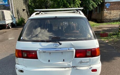 Toyota Ipsum II, 2000 год, 350 000 рублей, 14 фотография