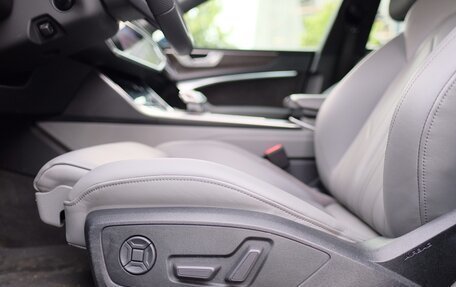 Audi A7, 2018 год, 5 999 999 рублей, 15 фотография