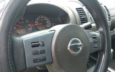 Nissan Navara (Frontier), 2007 год, 1 170 000 рублей, 14 фотография