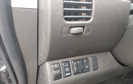 Nissan Navara (Frontier), 2007 год, 1 170 000 рублей, 15 фотография