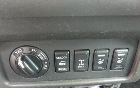 Nissan Navara (Frontier), 2007 год, 1 170 000 рублей, 22 фотография