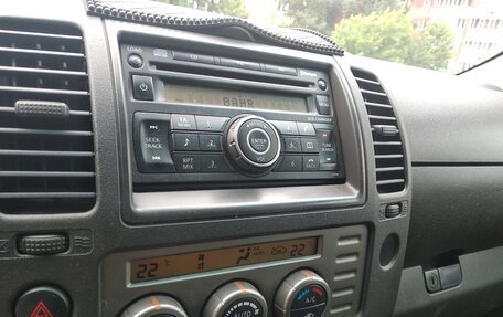 Nissan Navara (Frontier), 2007 год, 1 170 000 рублей, 20 фотография