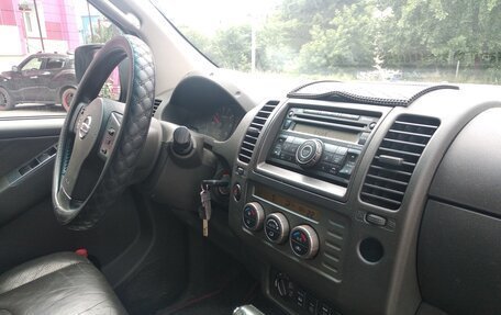 Nissan Navara (Frontier), 2007 год, 1 170 000 рублей, 34 фотография